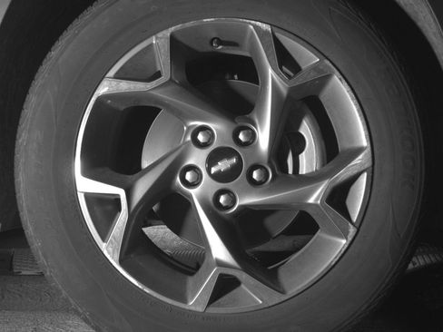 Used 2025 Chevrolet Trax LT FWD image 13