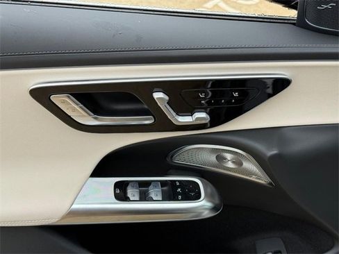 New 2026 Mercedes-Benz E 450 4MATIC Sedan image 9