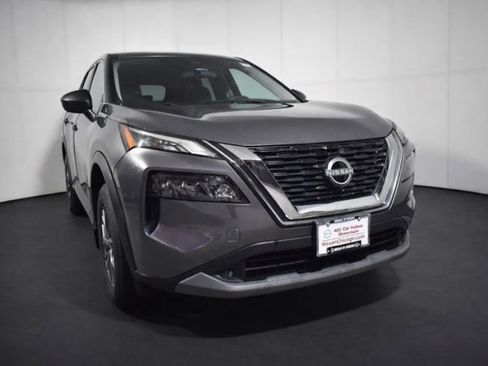 Certified 2022 Nissan Rogue S AWD/4WD image 3