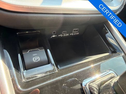 Certified 2024 Subaru Outback Limited AWD/4WD image 17