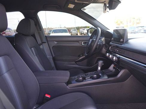 Used 2025 Honda Civic Sport image 15