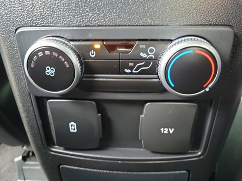 Certified 2023 Ford Explorer XLT w/ Equipment Group 202A image 17