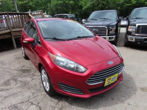 Used 2014 Ford Fiesta SE FWD image 4