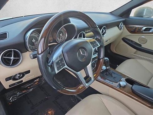 Used 2014 Mercedes-Benz SLK 250 image 10