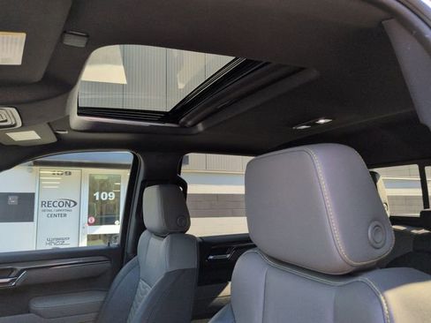 Used 2025 Chevrolet Silverado 1500 ZR2 w/ Technology Package image 19