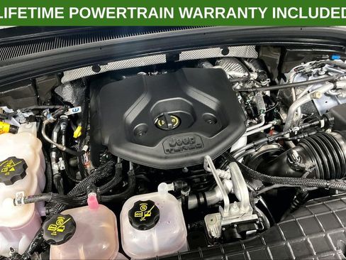 Used 2024 Jeep Grand Cherokee Overland w/ Luxury Tech Group IV AWD/4WD image 41