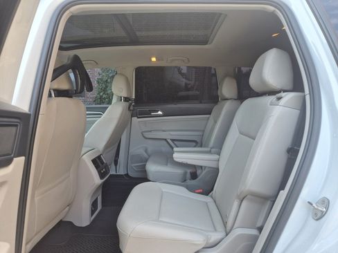 Used 2019 Volkswagen Atlas SE w/ Panoramic Sunroof Package AWD/4WD image 14
