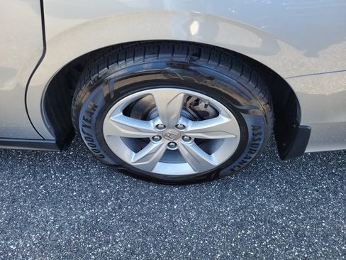 Used 2018 Honda Odyssey EX-L image 6