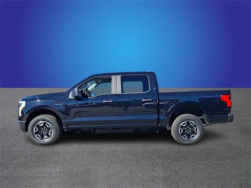 Used 2023 Ford F150 Lightning Pro image 7