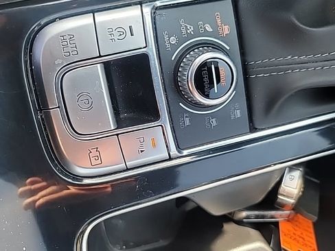 Certified 2023 Kia Telluride SX X-Pro AWD/4WD image 11