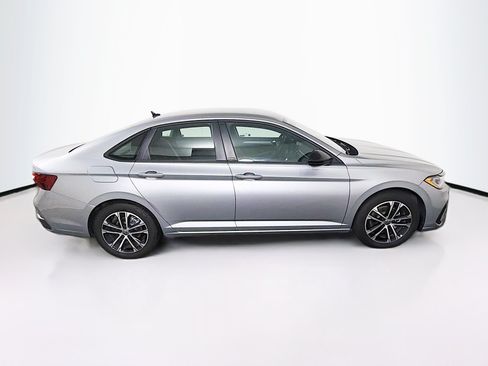 Used 2025 Volkswagen Jetta Sport FWD image 10