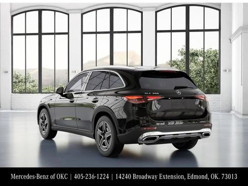 Used 2026 Mercedes-Benz GLC 300 4MATIC image 28