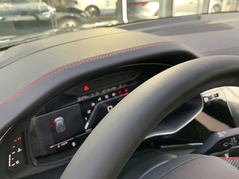 New 2026 Audi SQ8 Prestige image 11