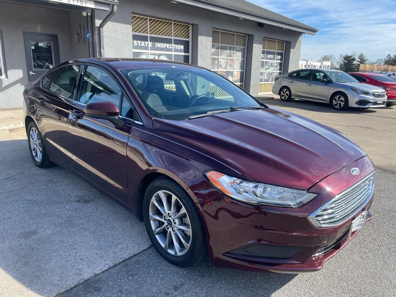 Used 2017 Ford Fusion SE w/ Fusion SE Technology Package FWD image 17