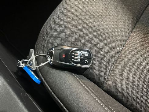 Used 2025 Buick Encore GX Preferred image 22