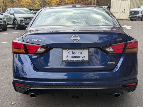 Used 2024 Nissan Altima 2.5 SR w/ SR Premium Package image 6