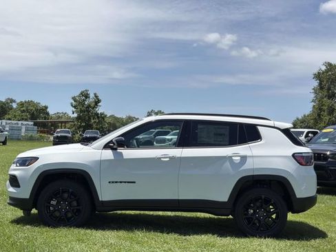 New 2026 Jeep Compass Latitude AWD/4WD image 14