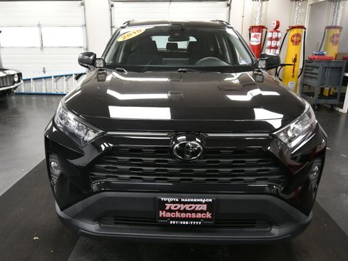 Used 2019 Toyota RAV4 LE w/ All Weather Liner Package AWD/4WD image 2
