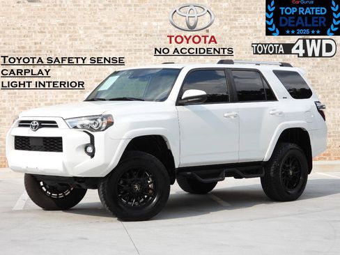 Used 2021 Toyota 4Runner SR5 AWD/4WD image 2