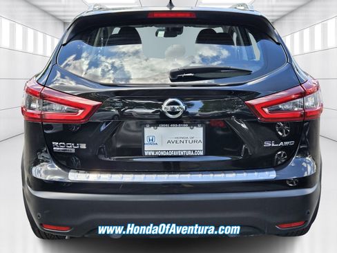 Used 2022 Nissan Rogue Sport SL AWD/4WD image 3