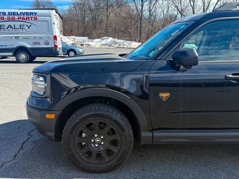 Used 2025 Ford Bronco Sport Badlands image 9