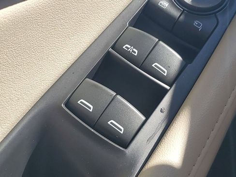 Used 2021 Buick Enclave Premium w/ Sun and Sites Package image 35