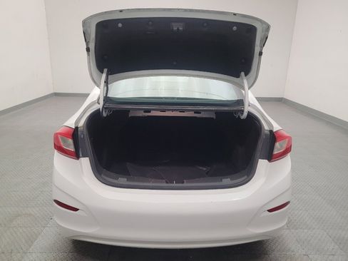 Used 2019 Chevrolet Cruze LS FWD image 29