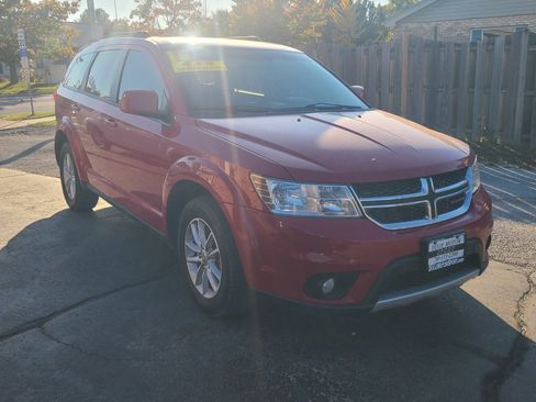 Used 2016 Dodge Journey SXT w/ Comfort/Convenience Group image 3