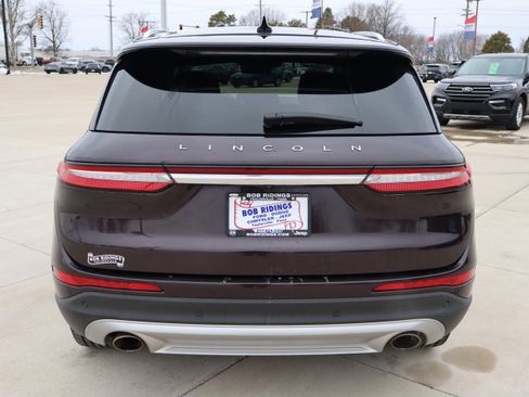 Used 2023 Lincoln Corsair Reserve w/ Equipment Group 202A image 6