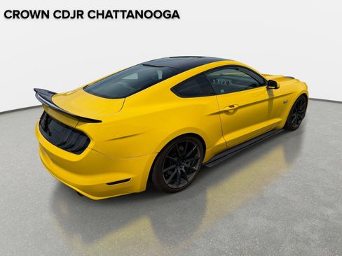 Used 2017 Ford Mustang GT w/ GT Performance Package RWD image 5