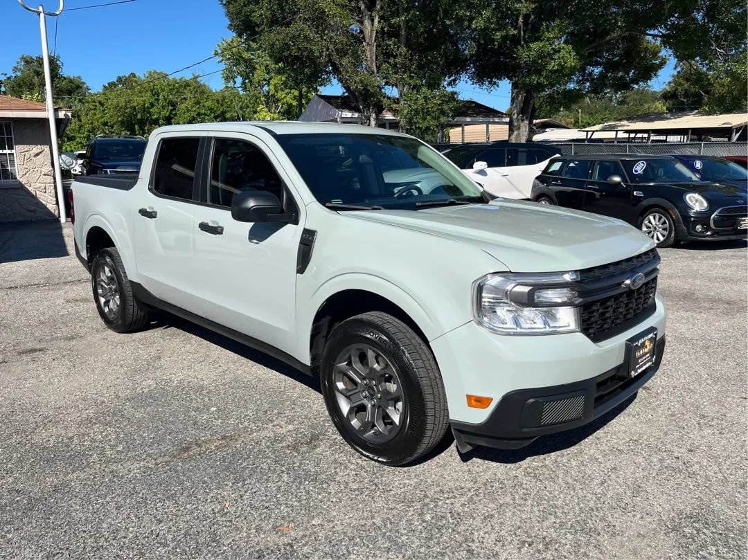 Used 2022 Ford Maverick XLT FWD image 3