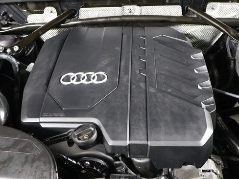 Used 2023 Audi Q5 2.0T Premium w/ Convenience Package AWD/4WD image 18