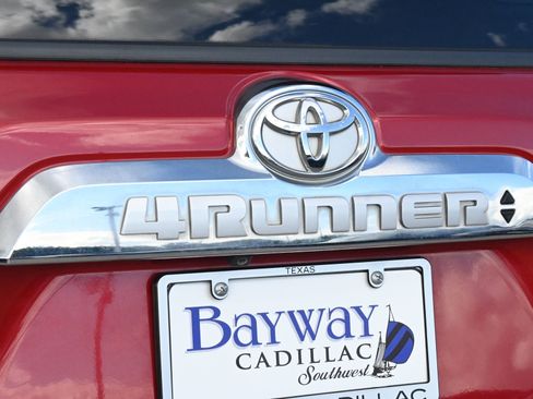 Used 2019 Toyota 4Runner Limited AWD/4WD image 21