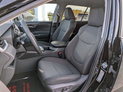 Used 2023 Toyota RAV4 XLE image 14