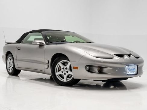 Used 2002 Pontiac Firebird Convertible RWD image 6