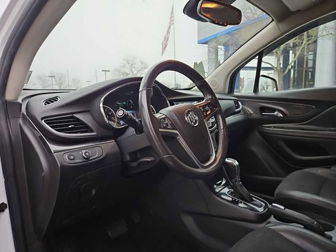 Used 2020 Buick Encore Preferred image 10