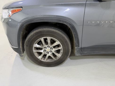 Used 2019 Chevrolet Traverse LT FWD image 9