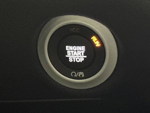 New 2026 Chrysler Pacifica Select image 23