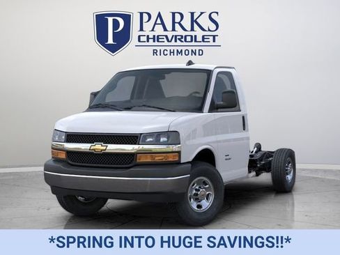 New 2025 Chevrolet Express 3500 w/ Power Convenience Package image 8