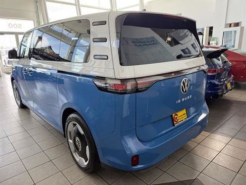 New 2025 Volkswagen ID. Buzz Pro S image 4
