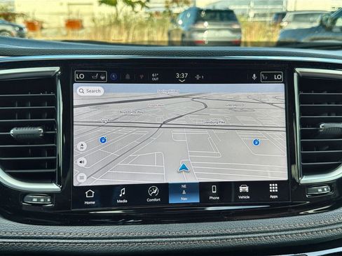 New 2026 Chrysler Pacifica Pinnacle image 20