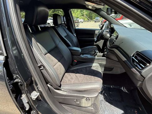 Used 2021 Dodge Durango R/T w/ Blacktop Package AWD/4WD image 9