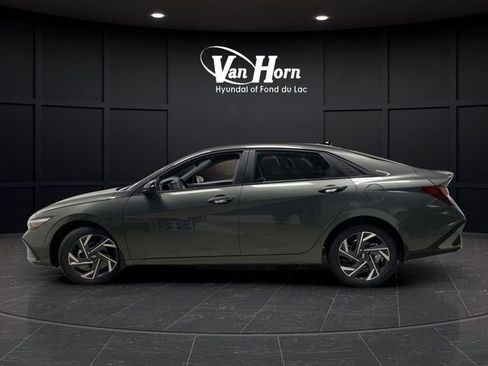 New 2025 Hyundai Elantra Sport image 10