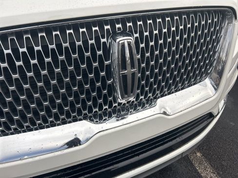 Used 2021 Lincoln Navigator Black Label w/ Cargo Convenience Package image 4