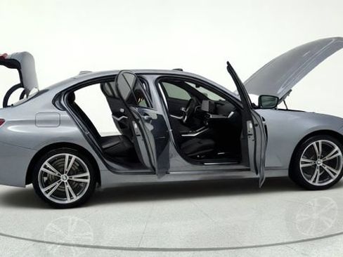 Used 2023 BMW 330i Sedan w/ Driving Assistance Package RWD image 11