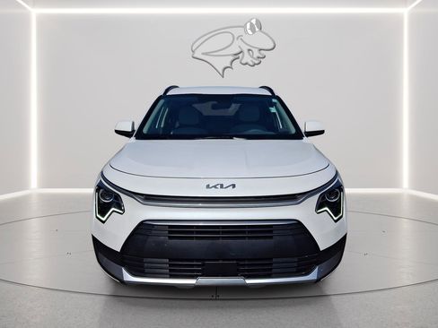 Used 2025 Kia Niro EX image 7