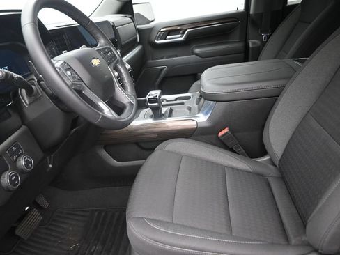 Used 2023 Chevrolet Silverado 1500 LT RWD image 12