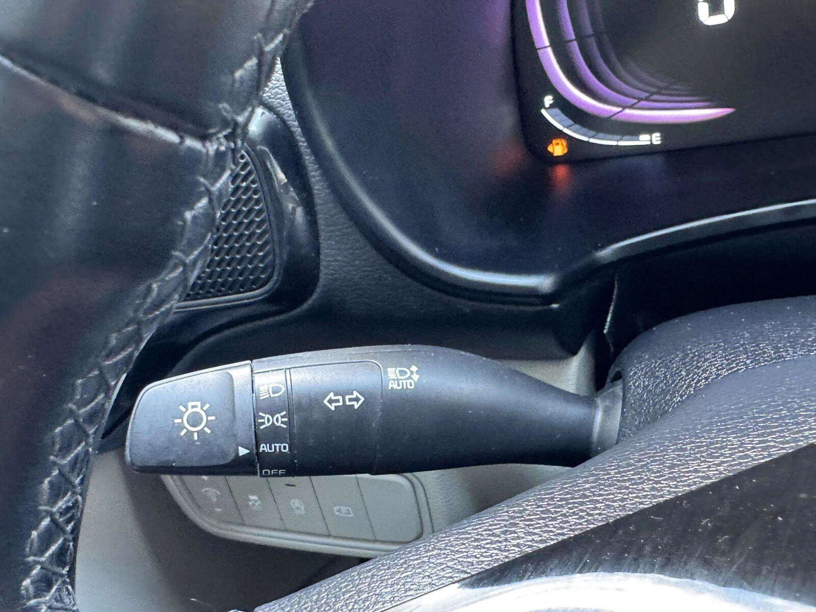 Used 2023 Kia Soul EX FWD image 21