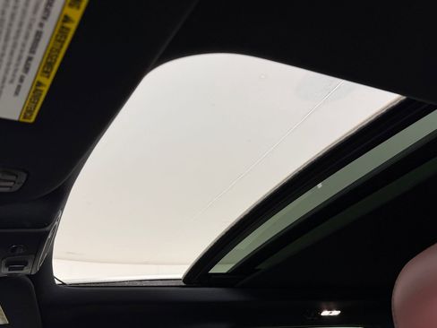 Used 2021 Ford F250 Platinum w/ FX4 Off-Road Package image 15