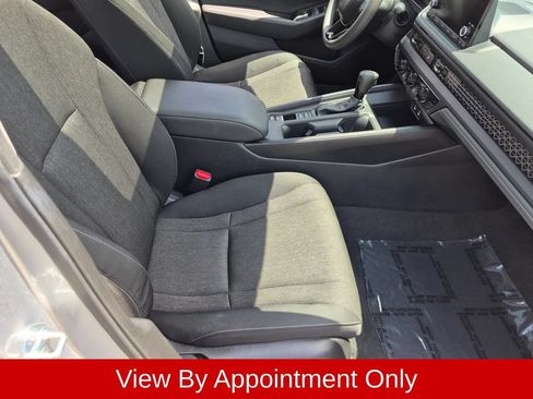 Used 2025 Honda Accord SE image 32